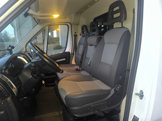 2023 peugeot boxer – 2.2 bluehdi (103 kw) trekhaak garantie! - afbeelding 19 van  33