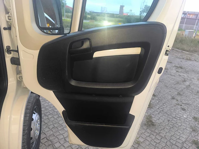 2023 peugeot boxer – 2.2 bluehdi (103 kw) trekhaak garantie! - afbeelding 23 van  33