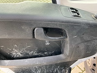 2023 peugeot boxer laadbak - 40000km - 7 pers. - trekhaak - afbeelding 18 van  53