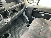 2023 peugeot boxer laadbak - 40000km - 7 pers. - trekhaak - afbeelding 28 van  53
