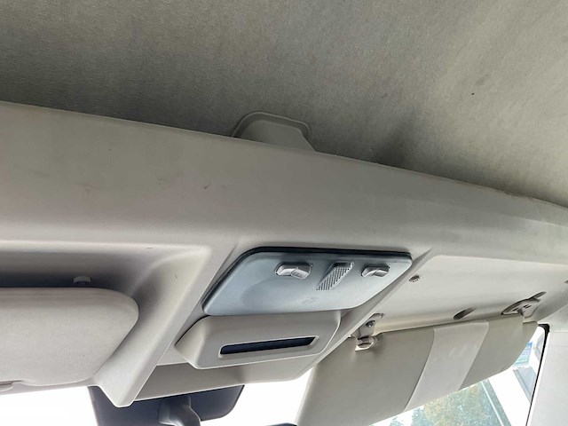 2023 peugeot boxer laadbak - 40000km - 7 pers. - trekhaak - afbeelding 29 van  53