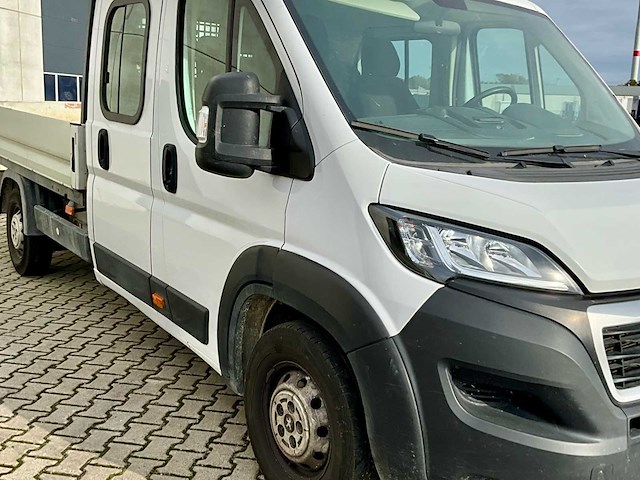2023 peugeot boxer laadbak - 40000km - 7 pers. - trekhaak - afbeelding 51 van  53