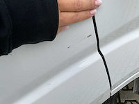 2023 peugeot boxer lichte vracht - 27000km - 3pers - trekhaak - afbeelding 5 van  53