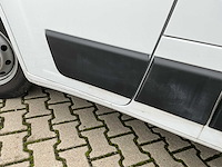 2023 peugeot boxer lichte vracht - 27000km - 3pers - trekhaak - afbeelding 6 van  53