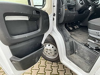 2023 peugeot boxer lichte vracht - 27000km - 3pers - trekhaak - afbeelding 18 van  53