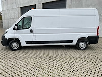 2023 peugeot boxer lichte vracht - 27000km - 3pers - trekhaak - afbeelding 12 van  53