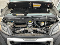 2023 peugeot boxer lichte vracht - 27000km - 3pers - trekhaak - afbeelding 40 van  53
