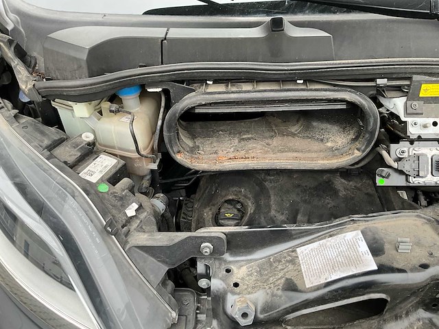 2023 peugeot boxer lichte vracht - 27000km - 3pers - trekhaak - afbeelding 41 van  53