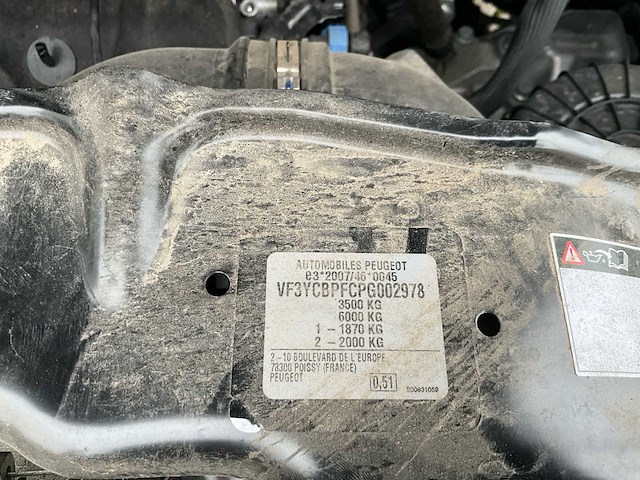 2023 peugeot boxer lichte vracht - 27000km - 3pers - trekhaak - afbeelding 43 van  53