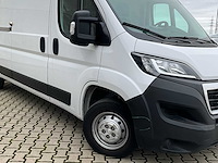 2023 peugeot boxer lichte vracht - 27000km - 3pers - trekhaak - afbeelding 51 van  53