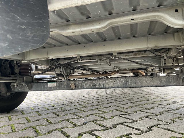 2023 peugeot boxer lichte vracht - 29000km - 3 pers. - trekhaak - afbeelding 4 van  55