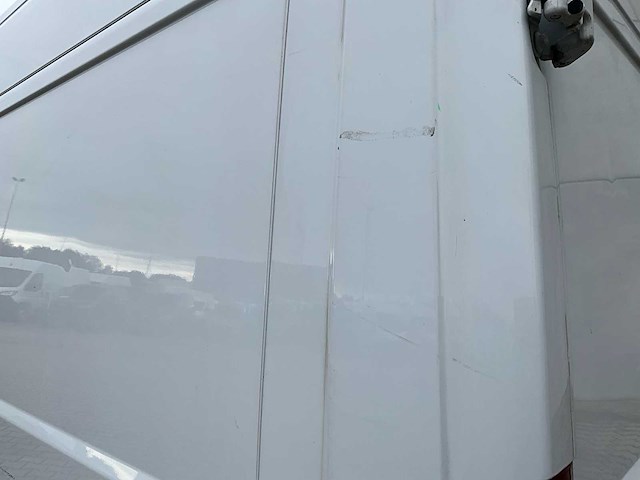 2023 peugeot boxer lichte vracht - 29000km - 3 pers. - trekhaak - afbeelding 11 van  55