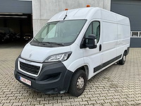 2023 peugeot boxer lichte vracht - 29000km - 3 pers. - trekhaak - afbeelding 1 van  55