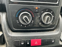 2023 peugeot boxer lichte vracht - 29000km - 3 pers. - trekhaak - afbeelding 40 van  55