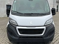 2023 peugeot boxer lichte vracht - 29000km - 3 pers. - trekhaak - afbeelding 54 van  55