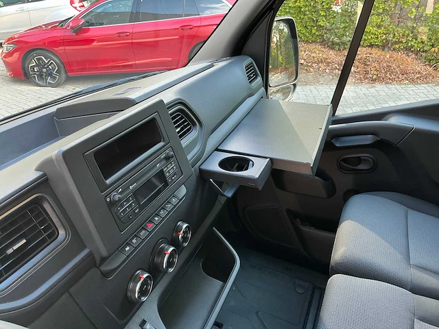 2023 renault master personenauto - afbeelding 4 van  22
