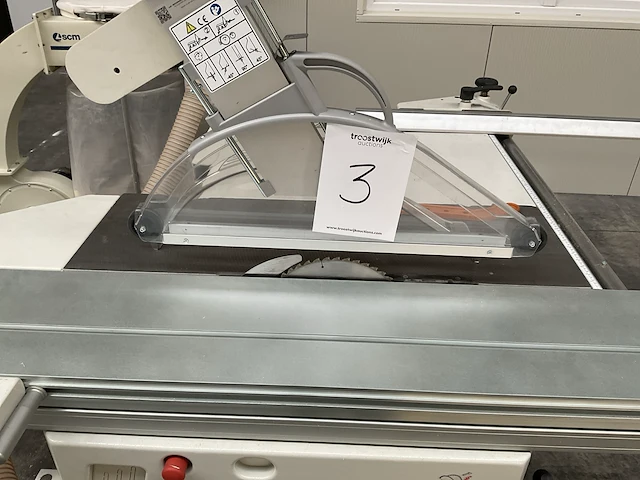 2023 scm minimax sc2c formaatcirkelzaagmachine - afbeelding 14 van  17
