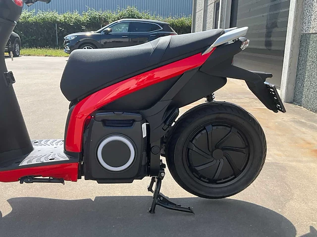 2023 silence s01 connected 125cc e-scooter - afbeelding 2 van  36