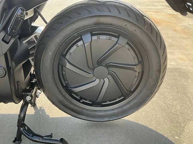 2023 silence s01 connected 125cc e-scooter - afbeelding 3 van  36
