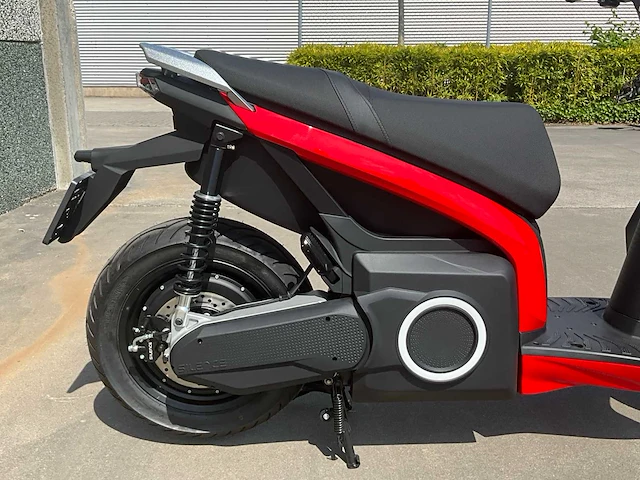 2023 silence s01 connected 125cc e-scooter - afbeelding 7 van  36