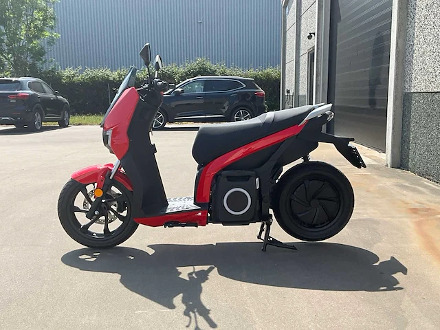 2023 silence s01 connected 125cc e-scooter - afbeelding 12 van  36