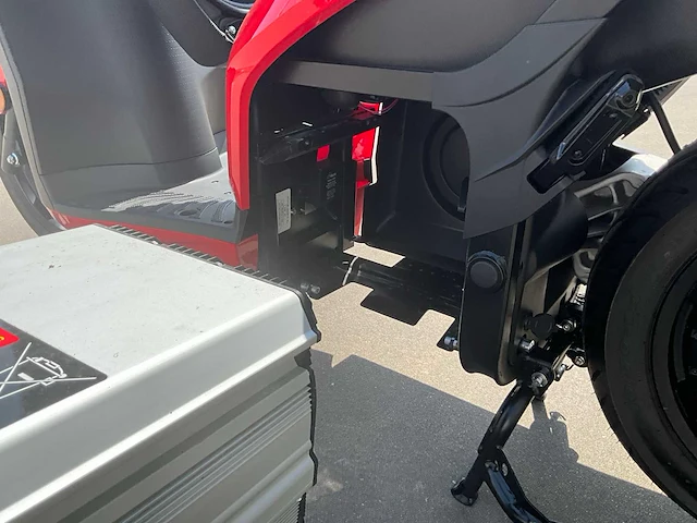 2023 silence s01 connected 125cc e-scooter - afbeelding 26 van  36