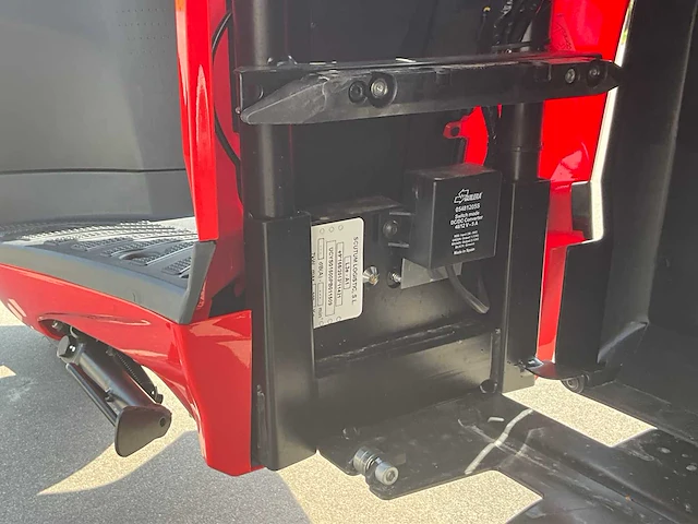 2023 silence s01 connected 125cc e-scooter - afbeelding 27 van  36