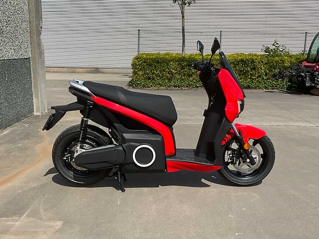 2023 silence s01 connected 125cc e-scooter - afbeelding 31 van  36