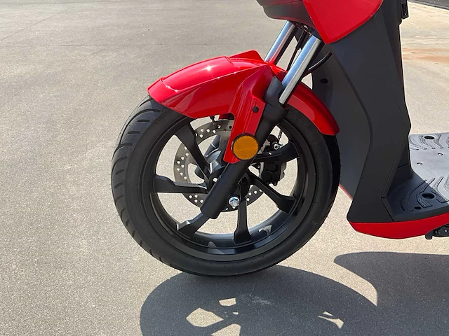 2023 silence s01 connected 125cc e-scooter - afbeelding 35 van  36
