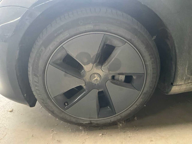 2023 tesla model 3 - afbeelding 15 van  26