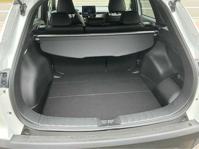 2023 toyota corolla cross hybride personenauto - afbeelding 36 van  36
