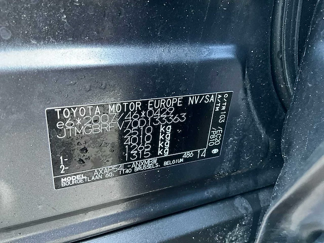 2023 toyota rav 4 plug-in hybrid - afbeelding 32 van  43