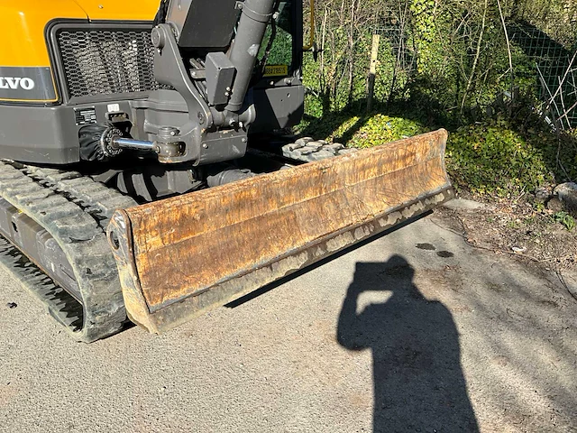 2023 volvo ecr88d pro - compact graafmachine - afbeelding 14 van  40