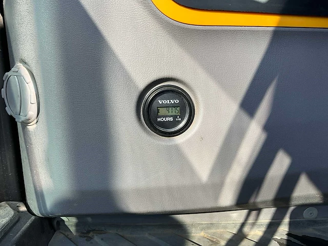 2023 volvo ecr88d pro - compact graafmachine - afbeelding 31 van  40