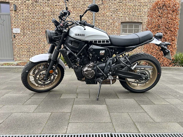 2023-yamaha - xsr 700 - motorfiets - afbeelding 1 van  14