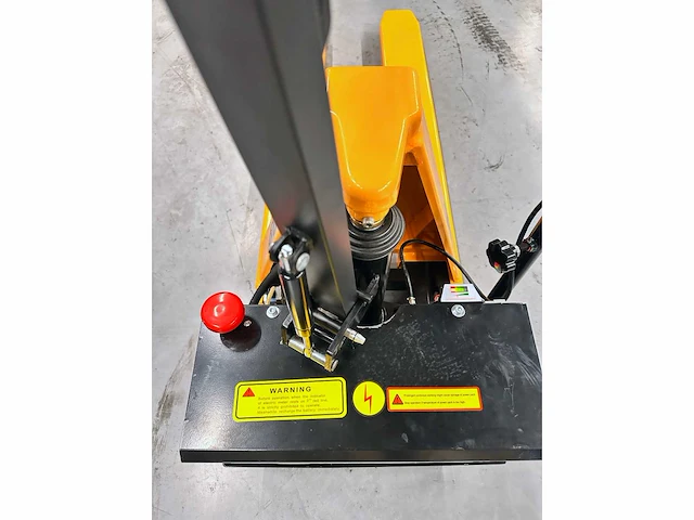 2024 - hand hydraulische palletwagen - afbeelding 8 van  9
