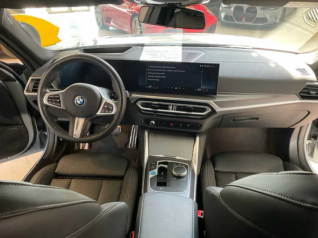 2024 bmw i4 edrive40 schadewagen personenauto - afbeelding 18 van  30