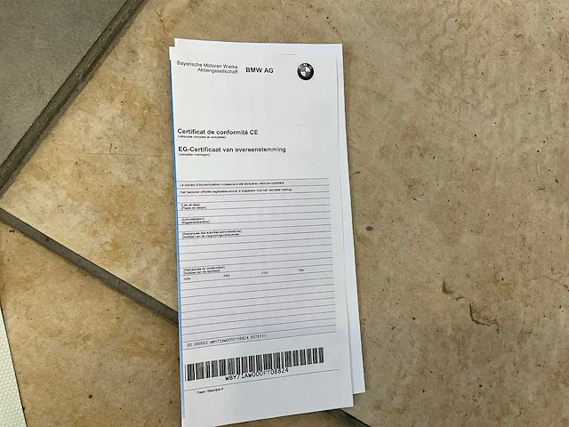 2024 bmw i4 edrive40 schadewagen personenauto - afbeelding 24 van  30