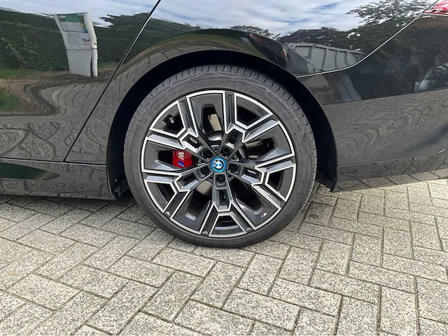 2024 bmw i5 edrive40 m pakket - afbeelding 7 van  55