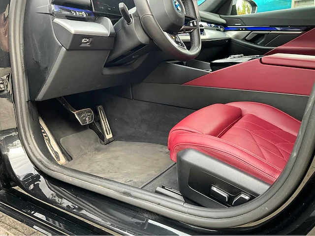 2024 bmw i5 edrive40 m pakket - afbeelding 22 van  55