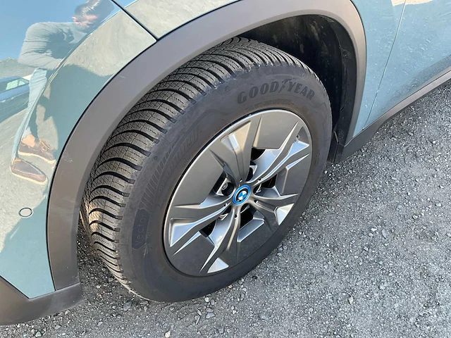 2024 bmw ix1 xdrive30 schadewagen personenauto - afbeelding 2 van  46