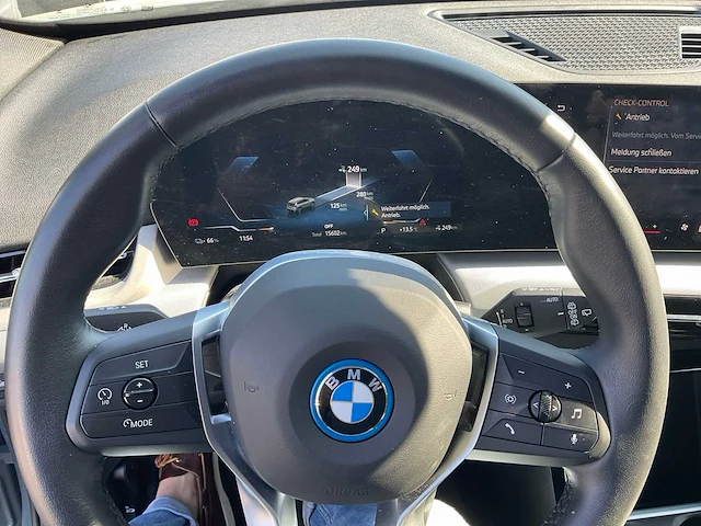 2024 bmw ix1 xdrive30 schadewagen personenauto - afbeelding 20 van  46