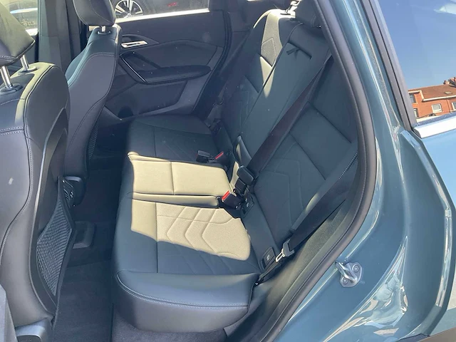 2024 bmw ix1 xdrive30 schadewagen personenauto - afbeelding 27 van  46
