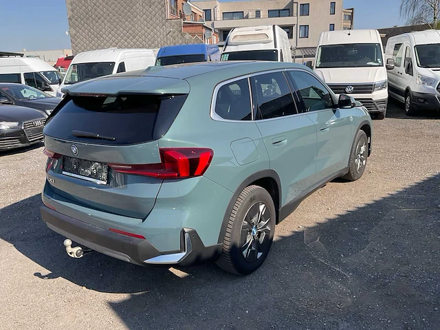 2024 bmw ix1 xdrive30 schadewagen personenauto - afbeelding 43 van  46
