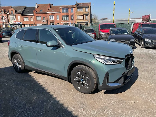 2024 bmw ix1 xdrive30 schadewagen personenauto - afbeelding 45 van  46