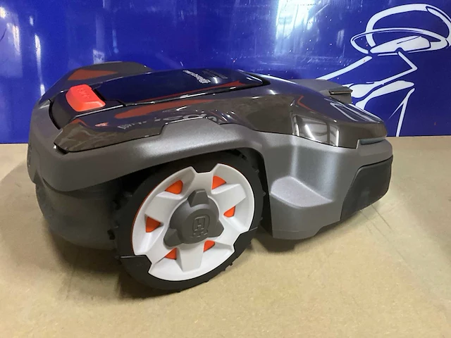 2024 husqvarna 415x robotmaaier - afbeelding 12 van  15
