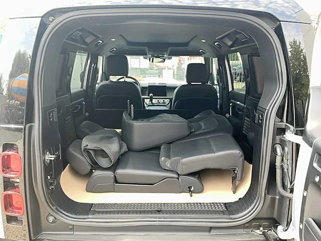 2024 land rover defender - afbeelding 14 van  33