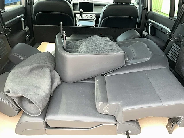2024 land rover defender - afbeelding 15 van  33