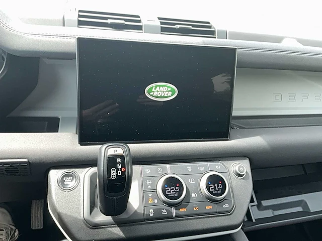 2024 land rover defender - afbeelding 26 van  33