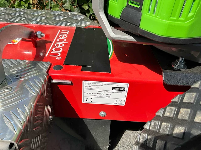 2024 meclean weed sweep ego straatveegmachine - afbeelding 13 van  14